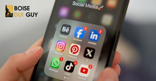 Social media applications on the smartphone screen